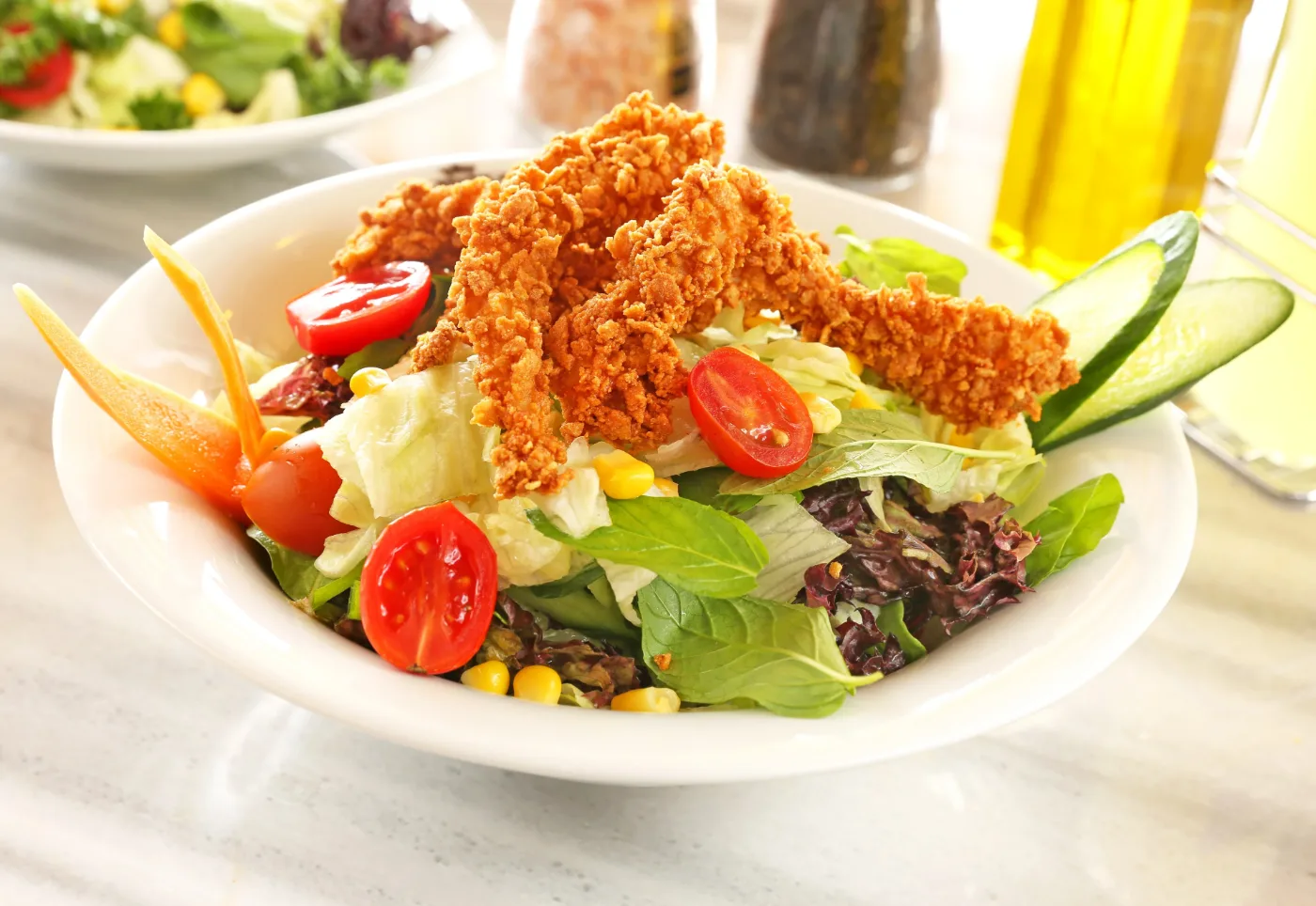 Çıtır tavuklu salata