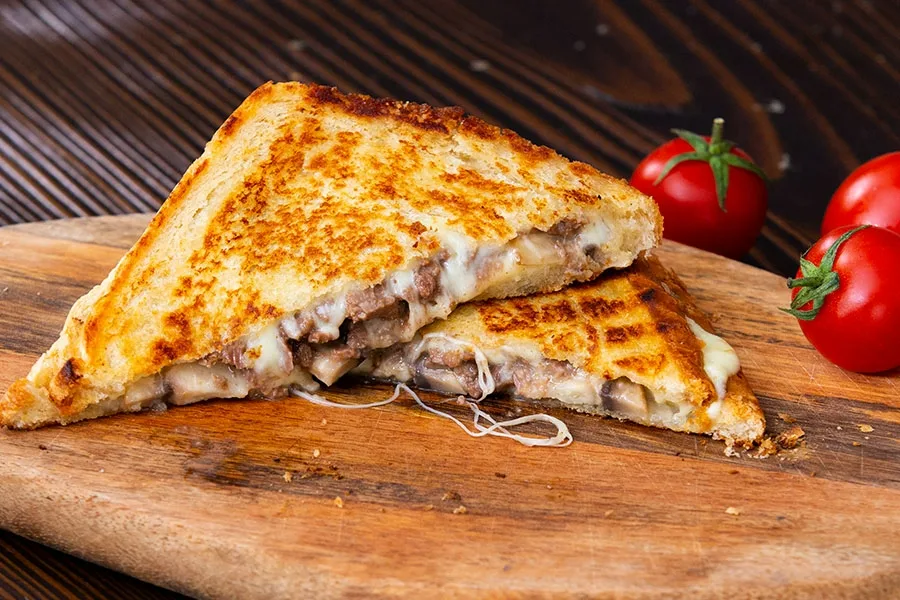 Kavurmalı tost